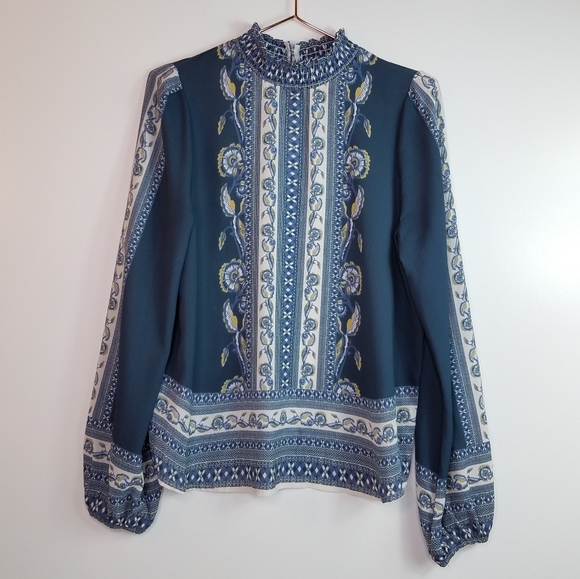 Jealous Tomato Tops - Vici Jealous Tomato floral blouse size Small